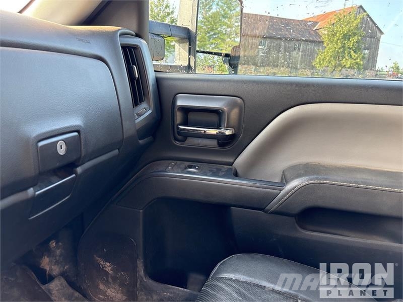 GMC Sierra 3500 Sierra 4x4 Crew Cab Pickup Ostalo