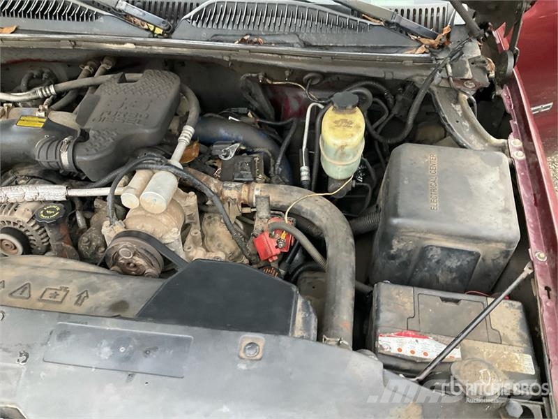 GMC Sierra 3500 SLE 4x2 Utility Truck شاحنات خفيفة/مفصلية الجوانب