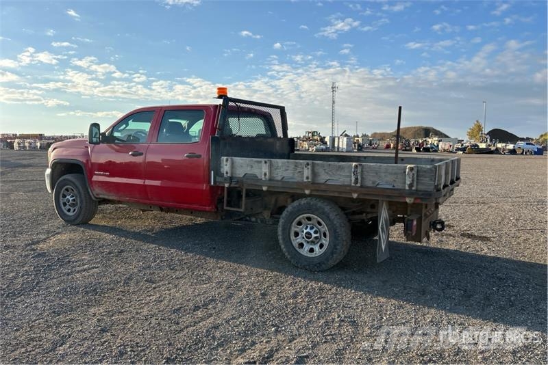 GMC Sierra 3500HD 4x4 Crew Cab Flatbed Truck Pritschenwagen/Pritschenwagen mit Seitenklappe