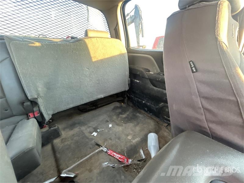 GMC Sierra 3500HD 4x4 Crew Cab Flatbed Truck Pritschenwagen/Pritschenwagen mit Seitenklappe