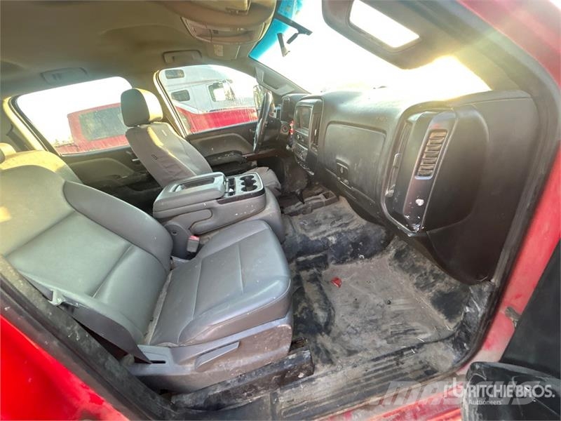 GMC Sierra 3500HD Crew Cab Flatbed Truck Flatbed kamyonlar