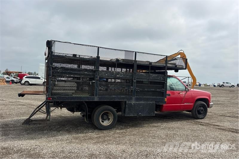 GMC Sierra C/K 3500 4x2 Flatbed Truck Platte bakwagens