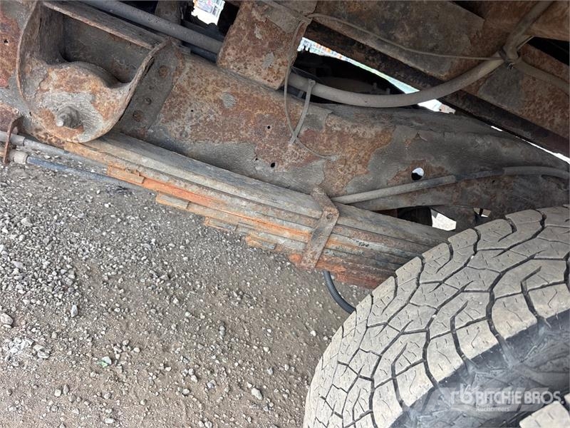 GMC STV 4x2 Van Truck Sanduk kamioni