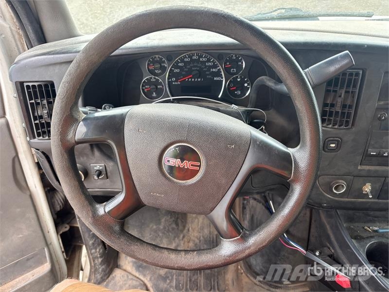 GMC STV 4x2 Van Truck Sanduk kamioni