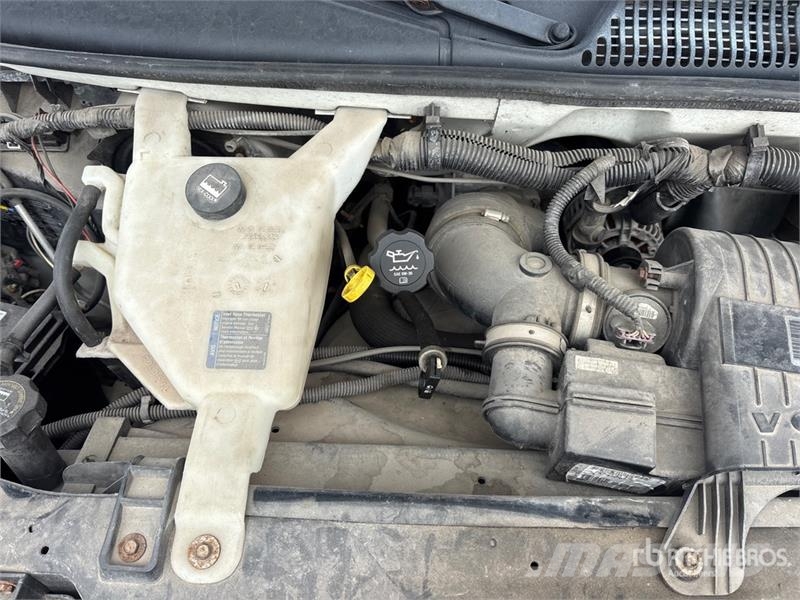 GMC STV 4x2 Van Truck Sanduk kamioni