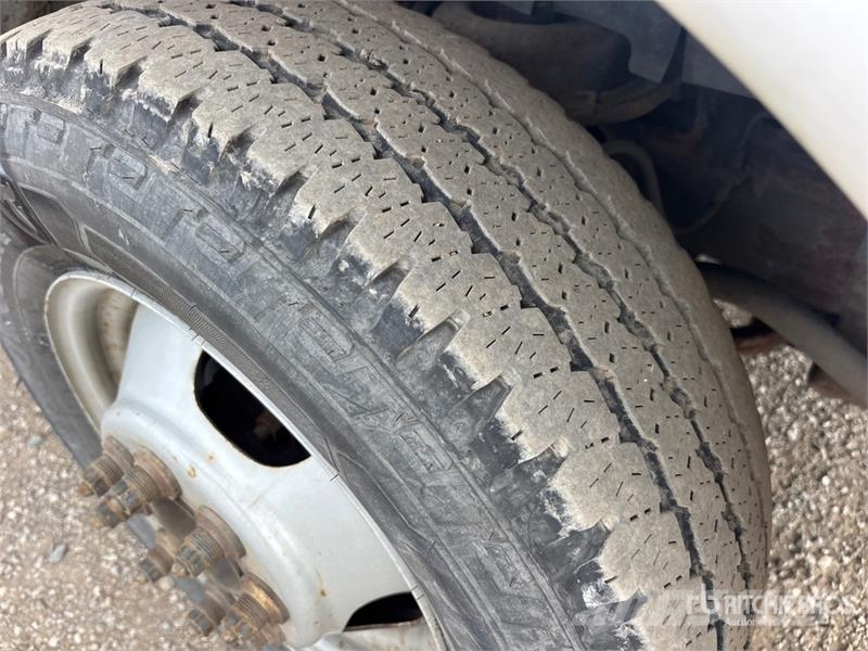 GMC STV 4x2 Van Truck Sanduk kamioni