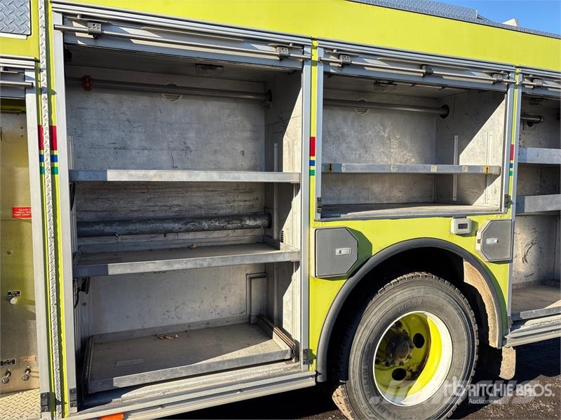 GMC T8500 4x2 Fire Truck Пожарные машины