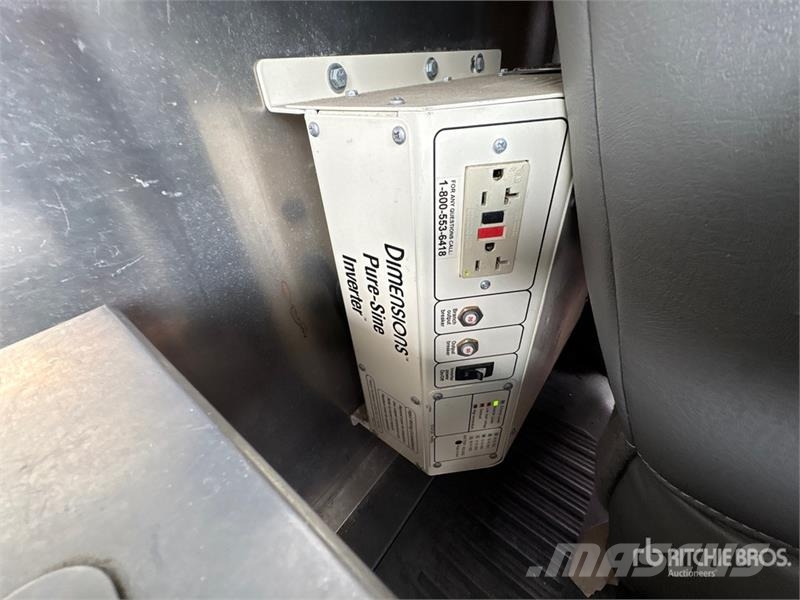 GMC Telelift Warwick 35 ft on GMC Savana 3500 4x2 Van Pacēlāji uz automašīnas bāzes