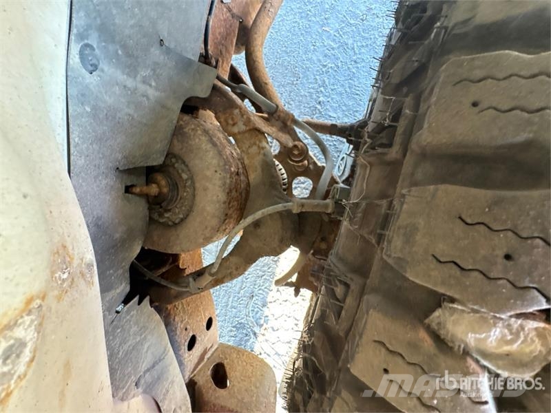 GMC Telelift Warwick 35 ft on GMC Savana 3500 4x2 Van Pacēlāji uz automašīnas bāzes