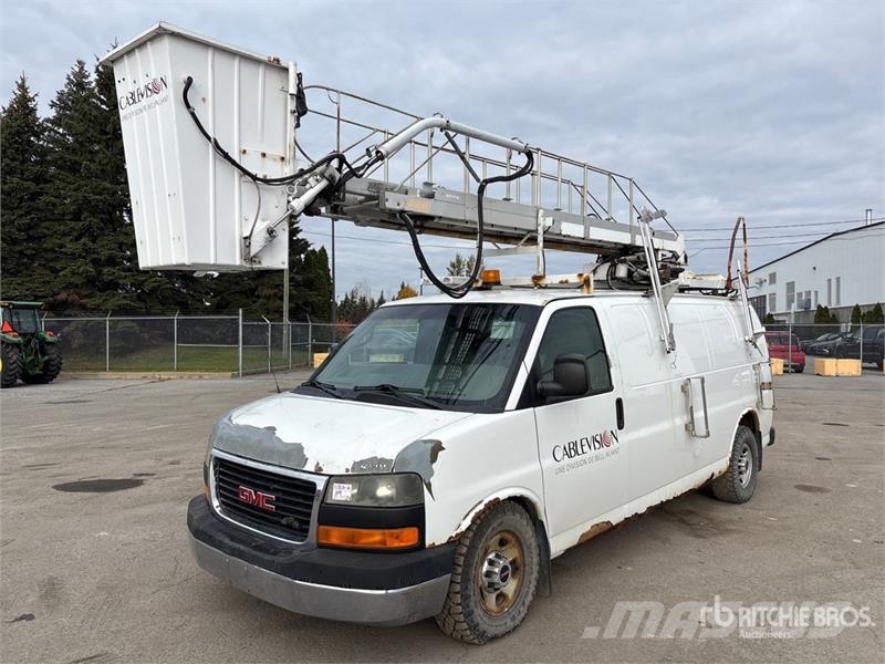 GMC Telelift Warwick 35 ft on GMC Savana 3500 4x2 Van Pacēlāji uz automašīnas bāzes