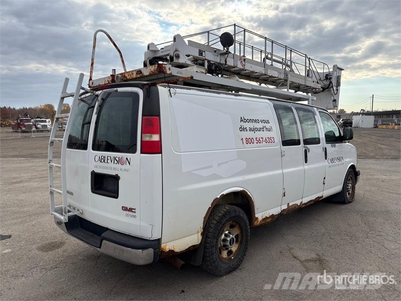 GMC Telelift Warwick 35 ft on GMC Savana 3500 4x2 Van Pacēlāji uz automašīnas bāzes