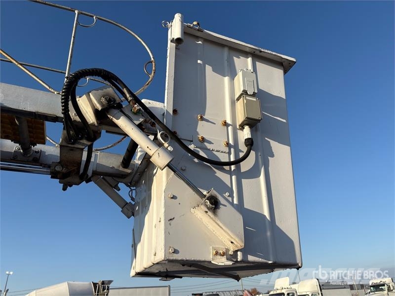 GMC Telelift Warwick 35 ft on GMC Savana 3500 4x2 Van Pacēlāji uz automašīnas bāzes