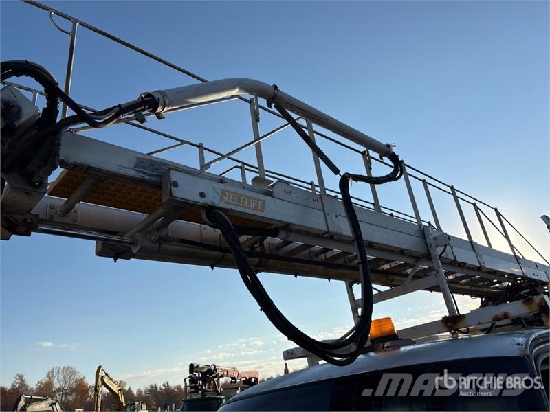 GMC Telelift Warwick 35 ft on GMC Savana 3500 4x2 Van Pacēlāji uz automašīnas bāzes