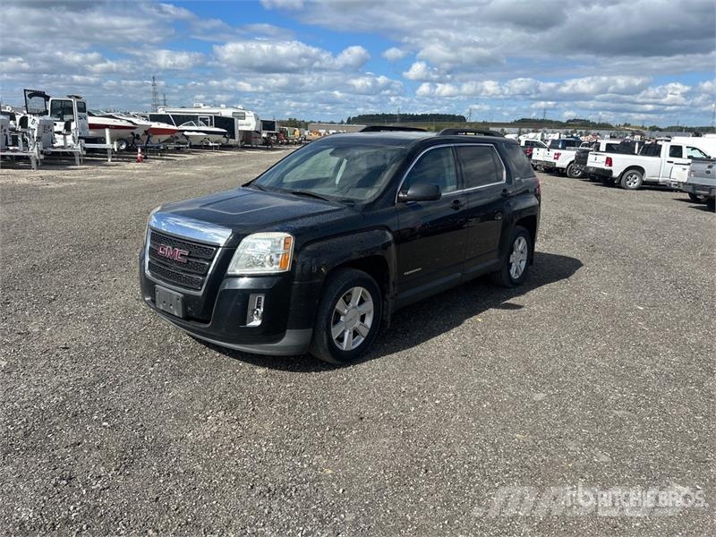 GMC Terrain SLT AWD SUV سيارات