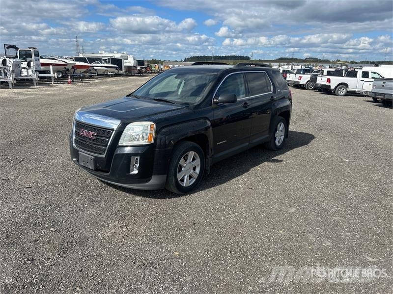 GMC Terrain SLT AWD SUV سيارات
