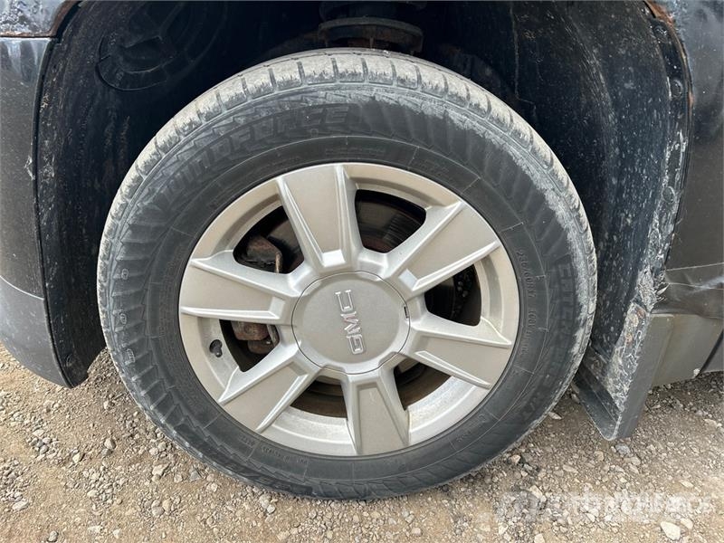 GMC Terrain SLT AWD SUV سيارات