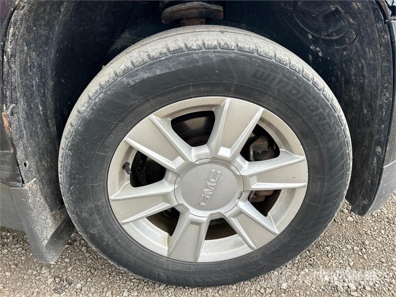 GMC Terrain SLT AWD SUV سيارات