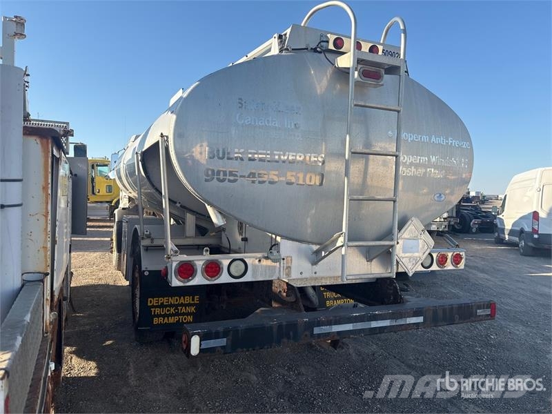 GMC TSR 4x2 Fuel Truck (Inoperable) Tsisternveokid