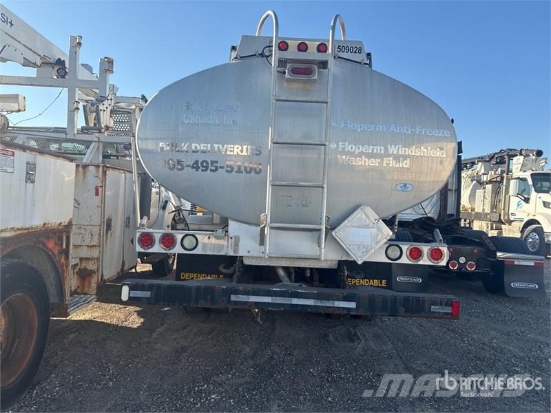 GMC TSR 4x2 Fuel Truck (Inoperable) Tsisternveokid