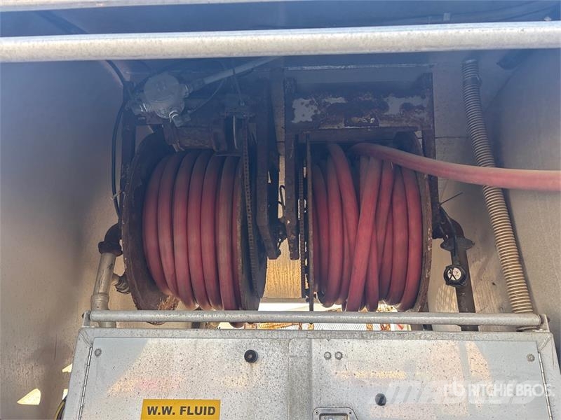 GMC TSR 4x2 Fuel Truck (Inoperable) Tsisternveokid
