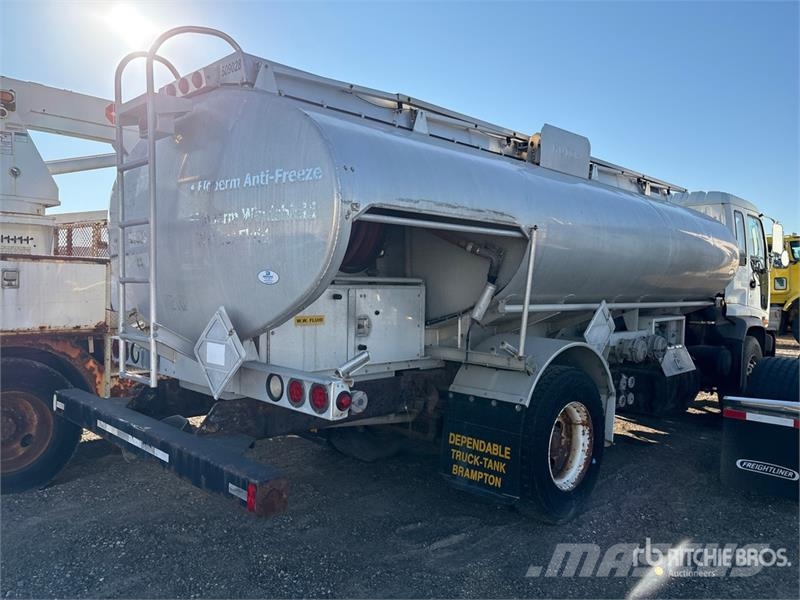 GMC TSR 4x2 Fuel Truck (Inoperable) Tsisternveokid