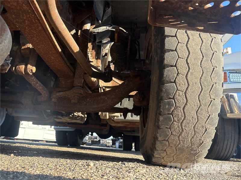 GMC TSR 4x2 Fuel Truck (Inoperable) Tsisternveokid