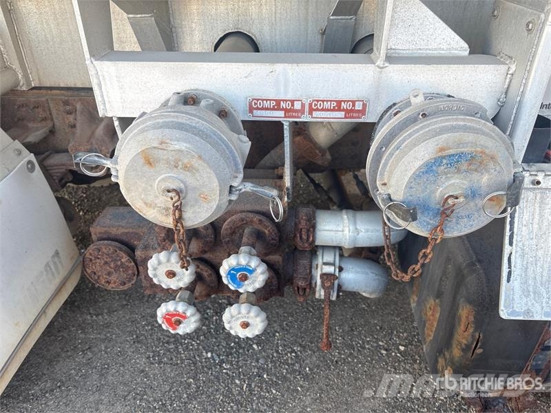 GMC TSR 4x2 Fuel Truck (Inoperable) Tsisternveokid