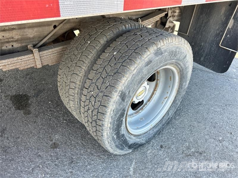 GMC Versalift on GMC Express 3500 4x2 Van Mounted Aer 트럭 탑재 고소작업대
