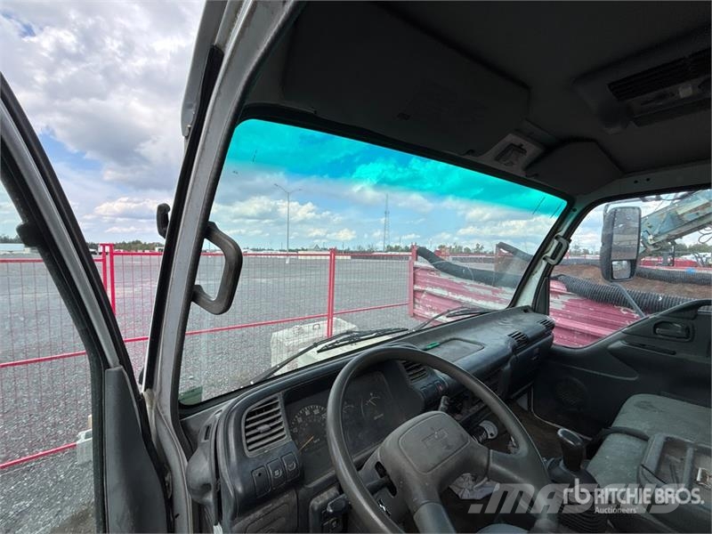 GMC W5500 شاحنات نقل ألواح الخشب