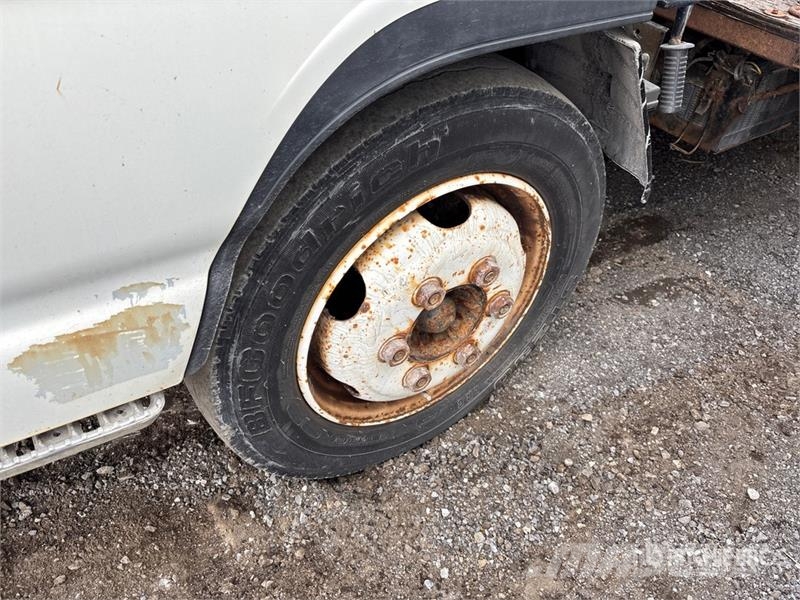 GMC W5500 شاحنات نقل ألواح الخشب