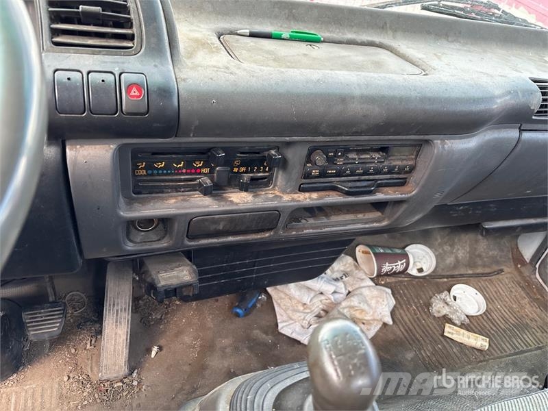 GMC W5500 شاحنات نقل ألواح الخشب