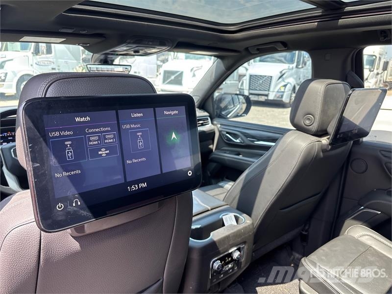 GMC Yukon Denali 4WD SUV Автомобілі