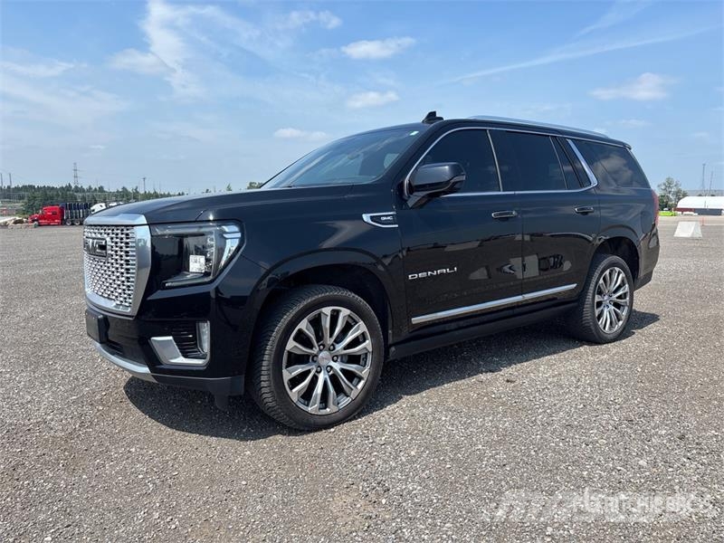 GMC Yukon Denali 4WD SUV Автомобілі