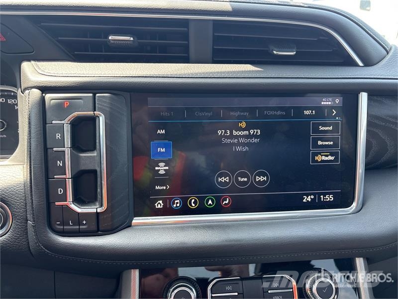 GMC Yukon Denali 4WD SUV Автомобілі