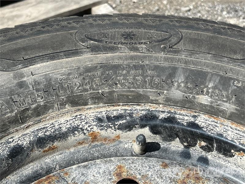Goodyear of (4) Goodyear 245/75R16 Tires Däck, hjul och fälgar