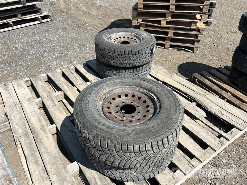 Goodyear of (4) Goodyear 245/75R16 Tires Däck, hjul och fälgar