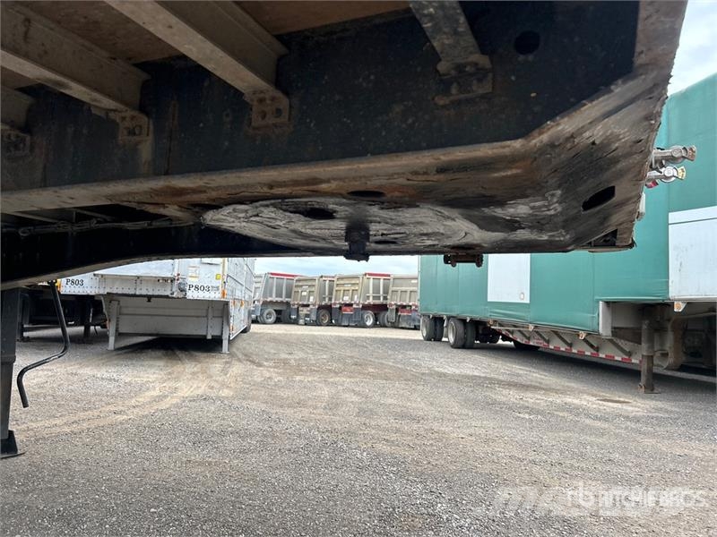 Great Dane 53 ft T/A Curtain Side Trailer Тентовані причепи