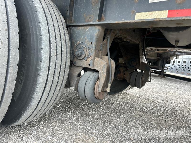 Great Dane 53 ft T/A Curtain Side Trailer Тентовані причепи