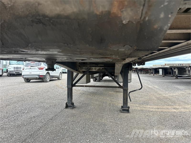 Great Dane 53 ft T/A Curtain Side Trailer Тентовані причепи
