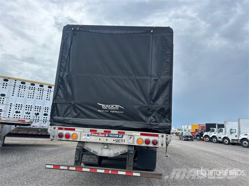 Great Dane 53 ft T/A Curtain Side Trailer Тентовані причепи