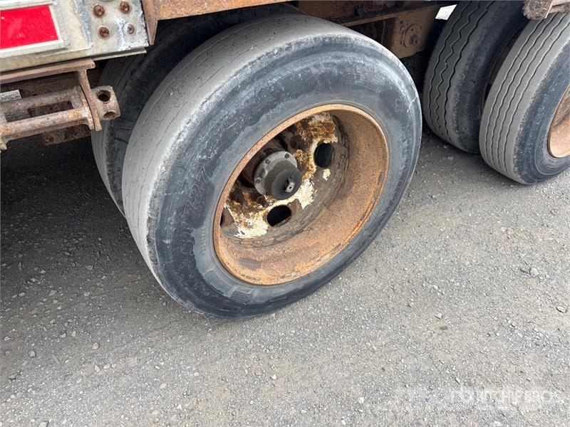 Great Dane 53 ft Tri/A Step Deck Trailer Pranchas / Carrega-tudo