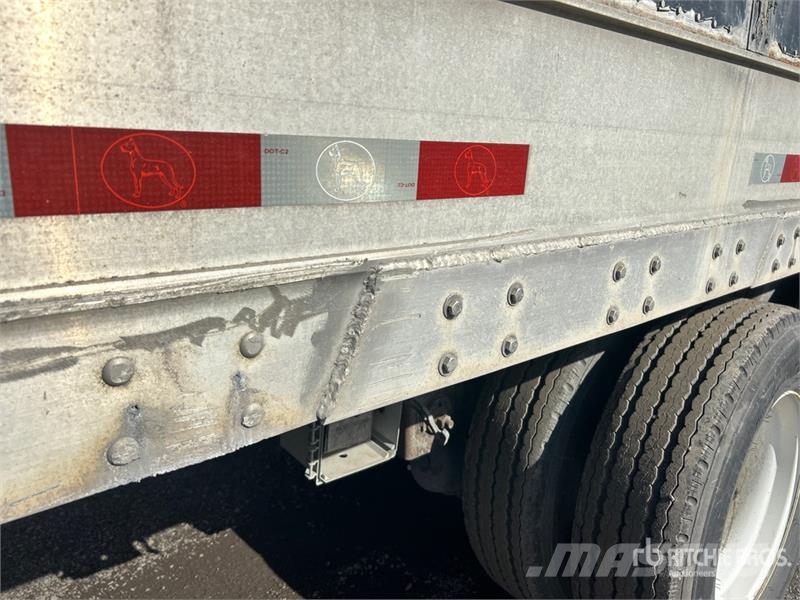 Great Dane 53 ft x 102 in T/A Van Trailer Причепи-фургони