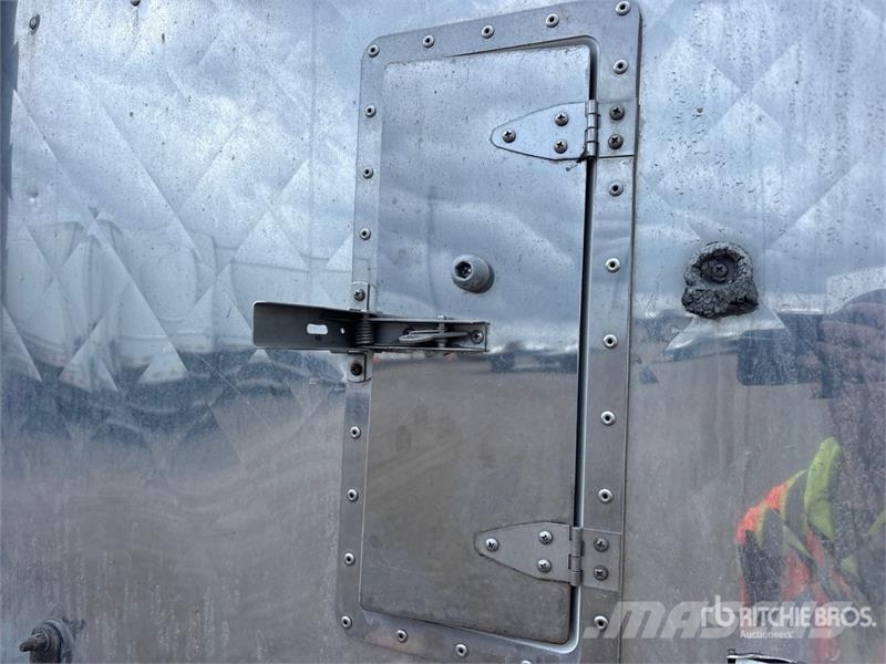 Great Dane 53 ft x 102 in T/A Refrigerated Trailer Напівпричепи-рефрижератори