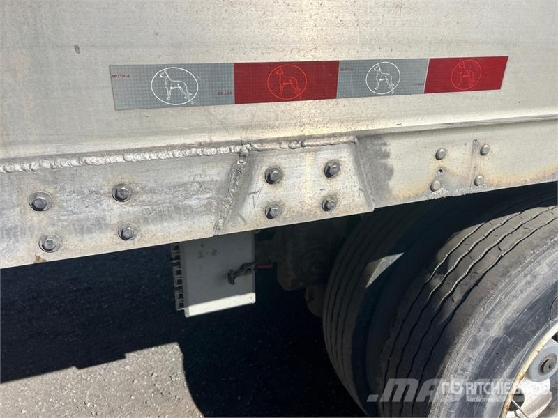 Great Dane 53 ft x 102 in T/A Van Trailer Причепи-фургони