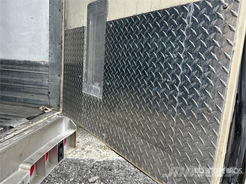 Great Dane 53 ft x 102 in T/A Refrigerated Trailer Piekabes ar temperatūras kontroli