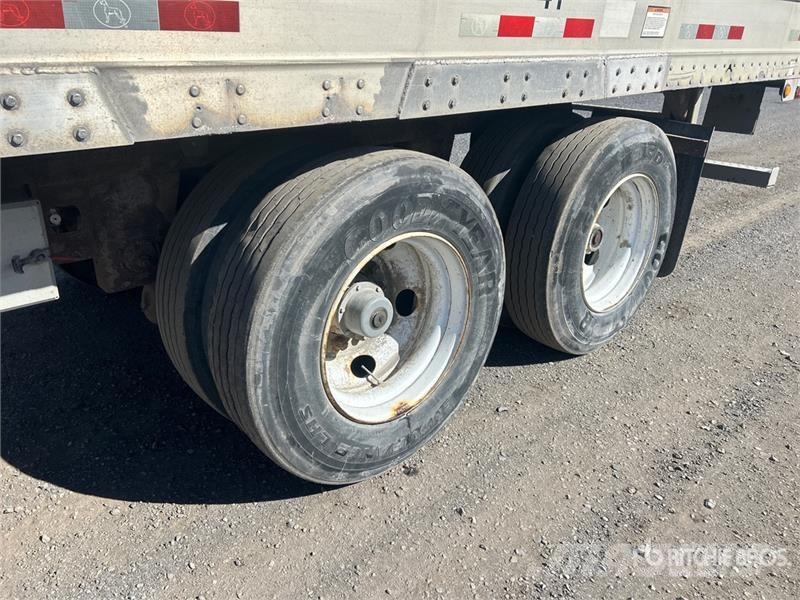 Great Dane 53 ft x 102 in T/A Van Trailer Причепи-фургони