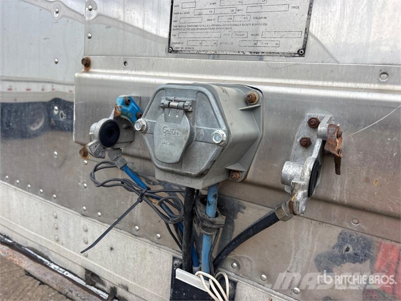 Great Dane 53 ft x 102 in T/A Van Trailer Причепи-фургони