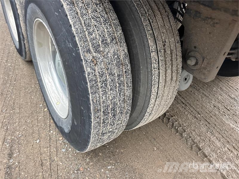 Great Dane 53 ft x 102 in T/A Van Trailer Причепи-фургони