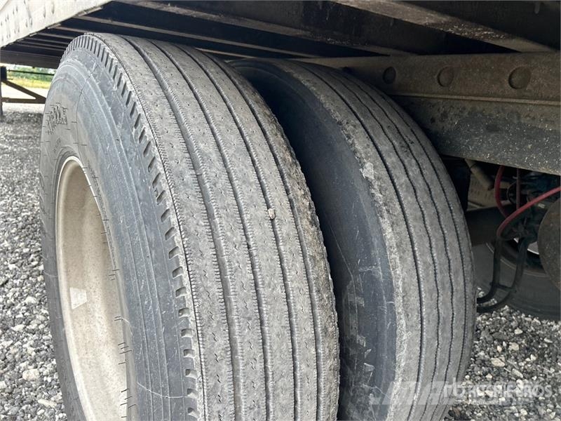 Great Dane CSE-1314-21053 53 ft x 102 in T/A Van Trailer Reboques baú