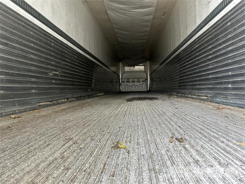 Great Dane ESS-1114-11053 53 ft x 102 in T/A Refrigerated Tra Frysetrailer Semi